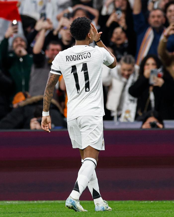 开云体育官方网站-皇马出击成功，夺取一场胜利