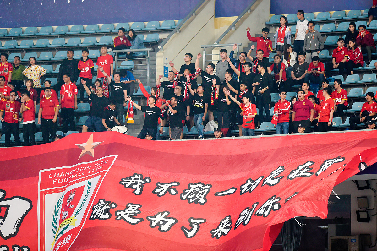 开云平台-阿联酋球队势如破竹，豪取胜利的简单介绍