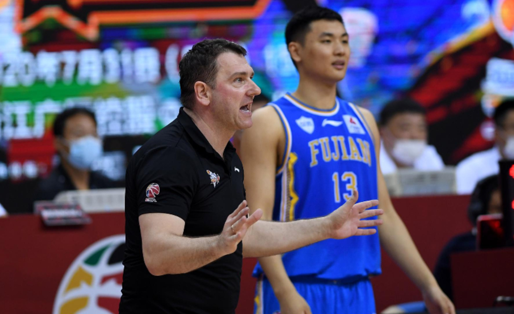 福建男篮主场反客为主,逆转湖北 福建男篮主场反客为主,逆转湖北