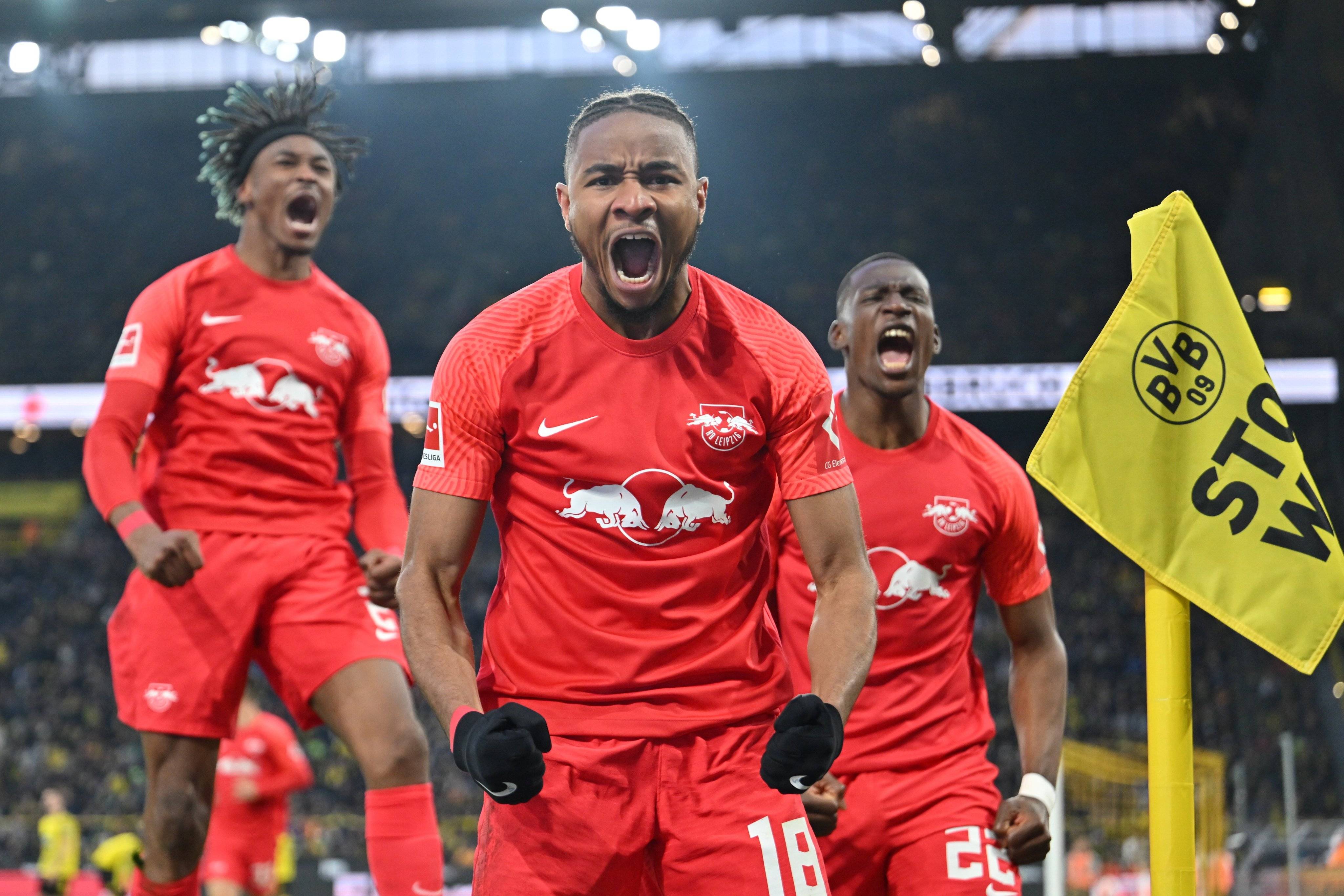 开云体育登录-法兰克福对决莱比锡红牛，冲刺德甲争冠路的简单介绍