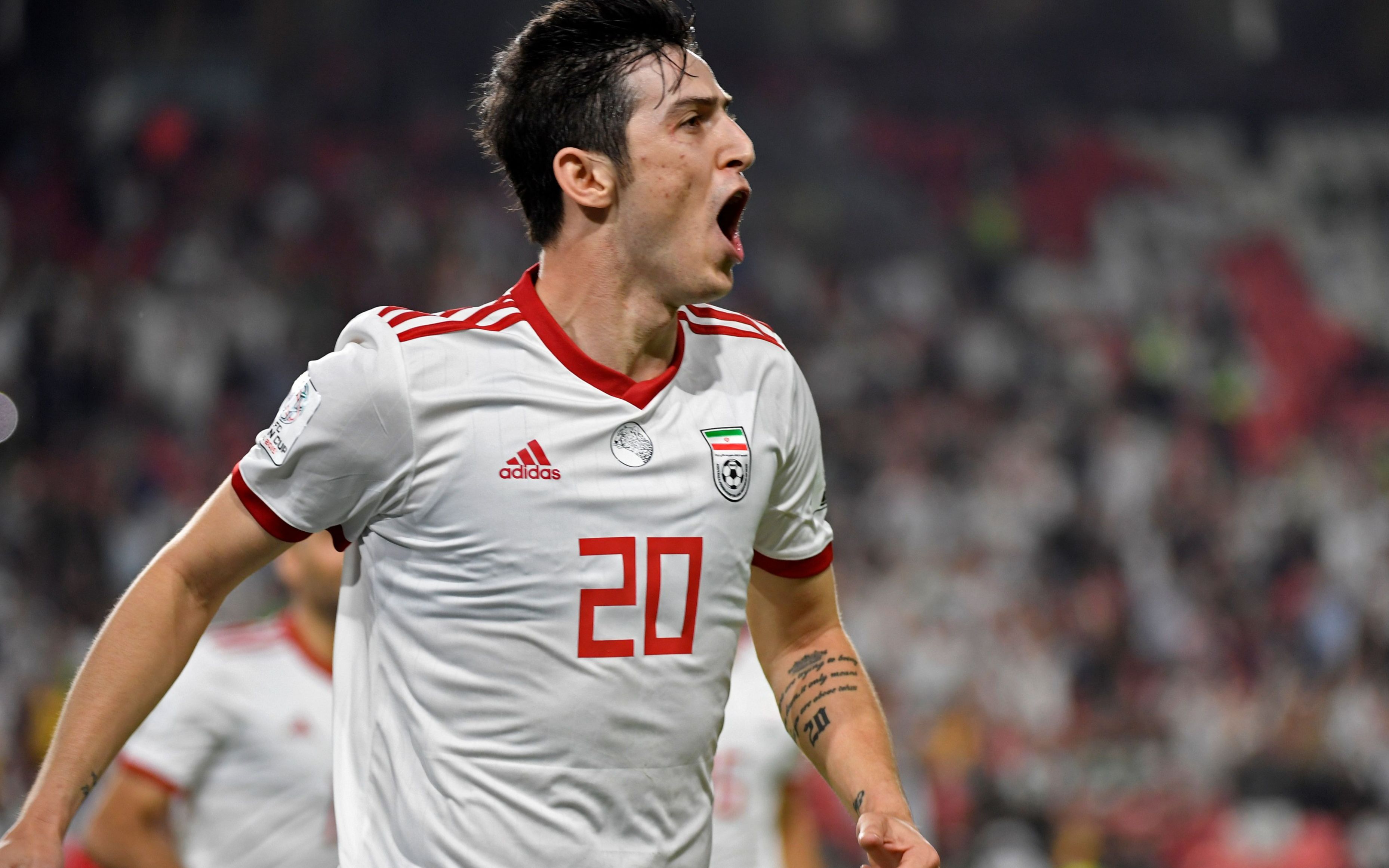 伊朗足球球员参加国际比赛获佳绩