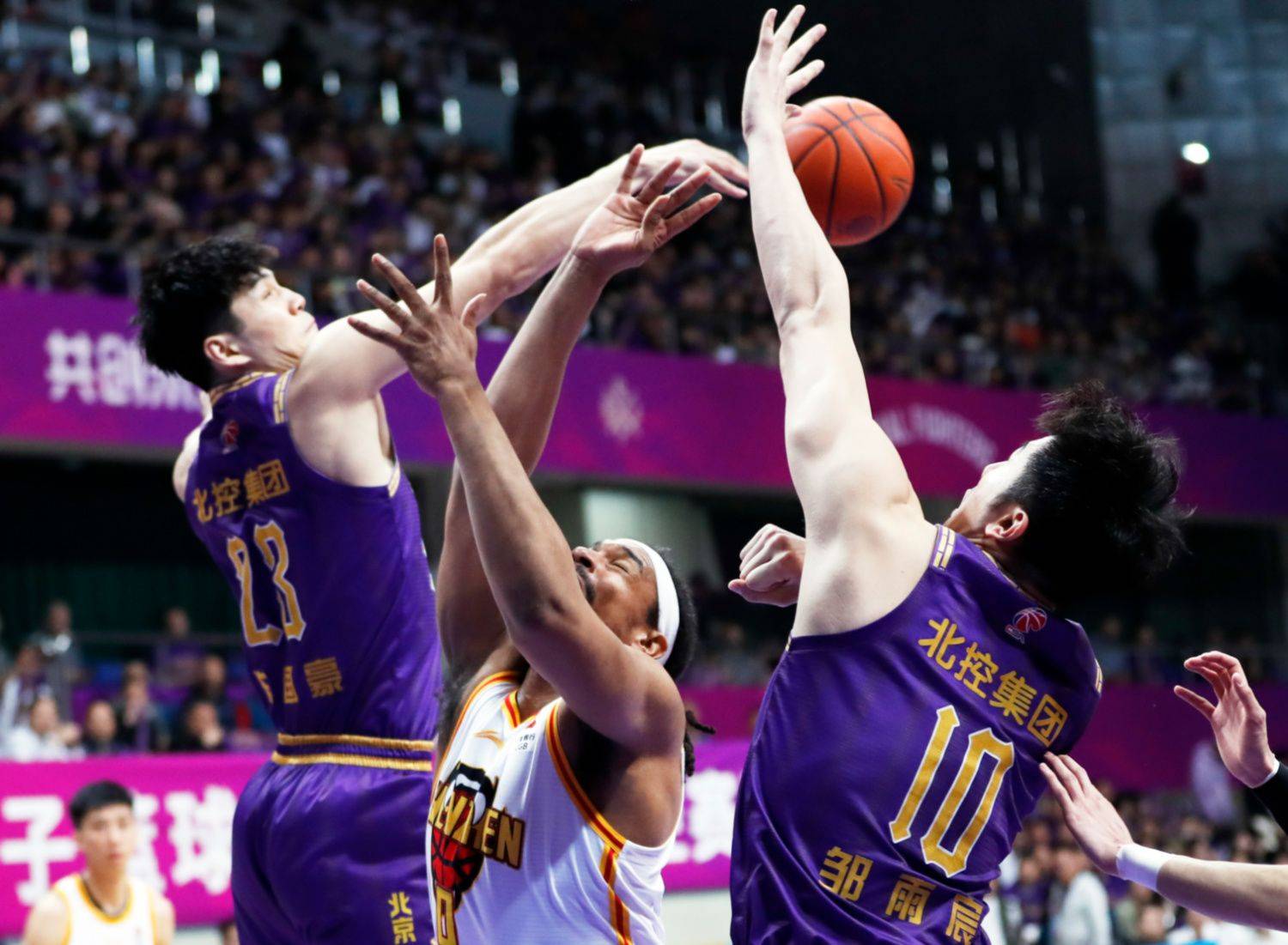 开云APP-大庆队客场击败北控，开启连胜模式