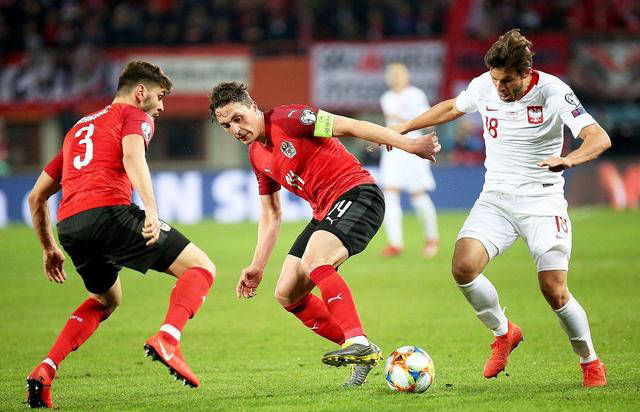 萨拉戈萨客场大胜，实现三连胜