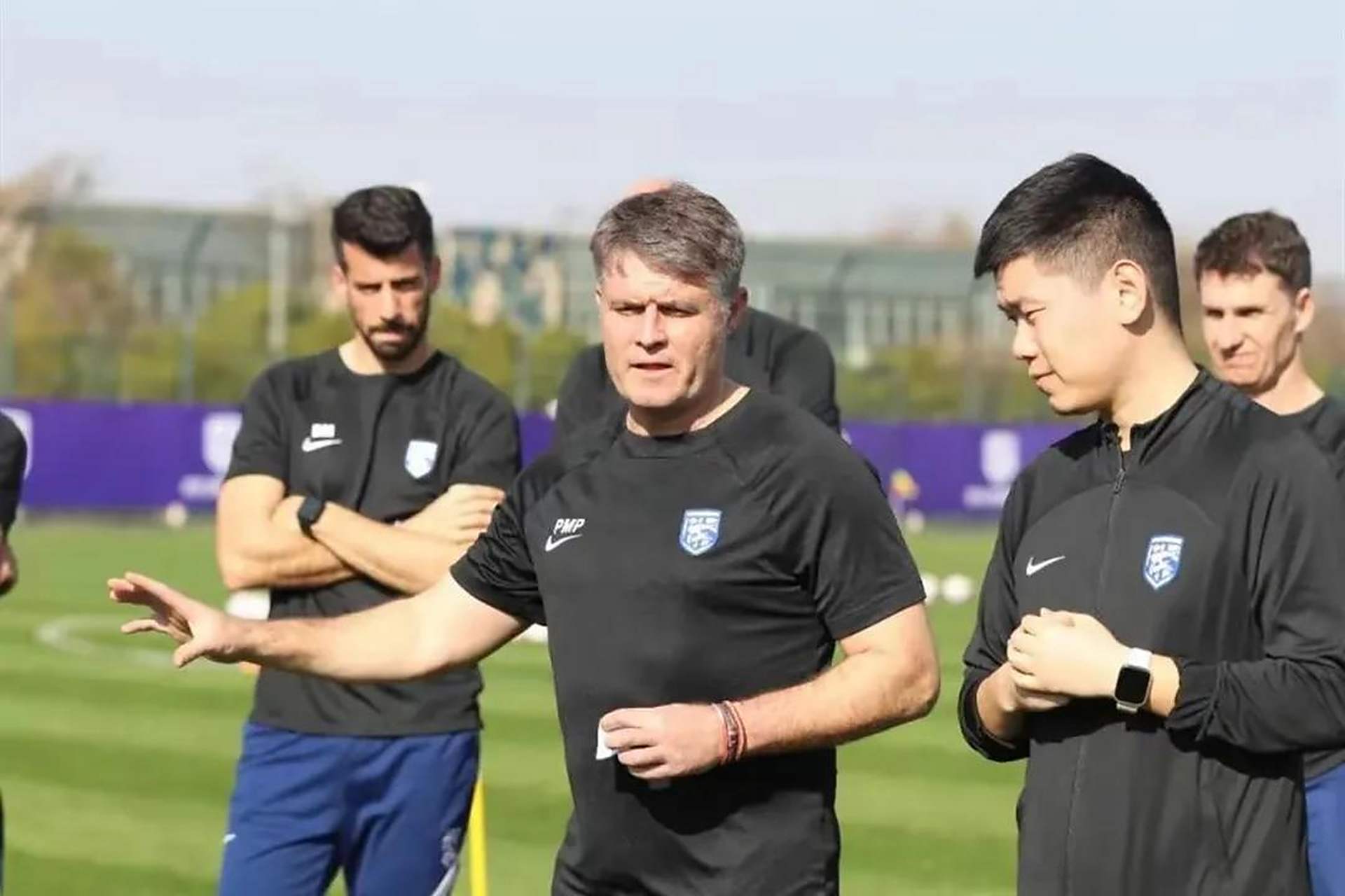 北亚足球选拔赛即将开打，球队准备备战