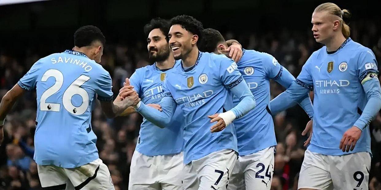 包含曼城客场平阿森纳，落后领头羊四分差距的词条