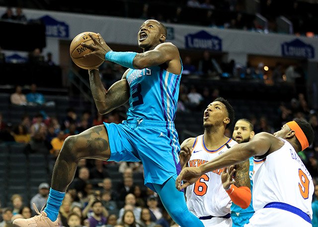 黄蜂队员分享比赛感受，期待下一场比赛表现