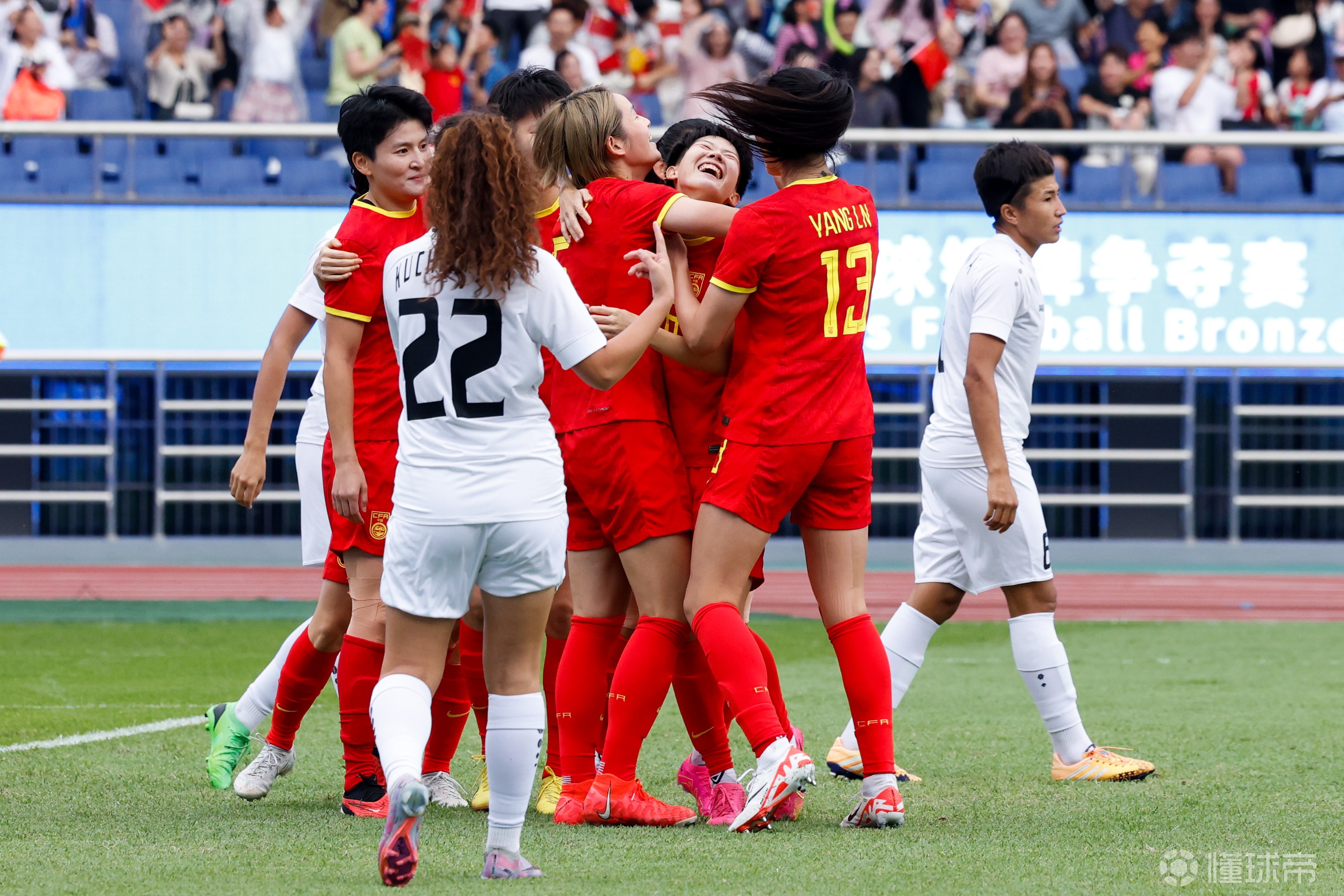 开云体育平台APP-包含乌兹别克斯坦球队奋力抗衡，力争晋级的词条