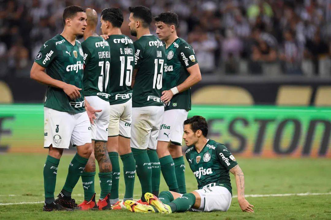 包含德累斯顿惨遭失利,士气受到打击的词条 包含德累斯顿惨遭失利,士气受到打击的词条