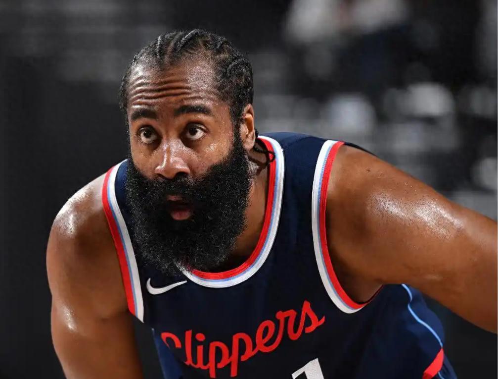 关于火箭大胜，哈登状态火热无人能敌的信息