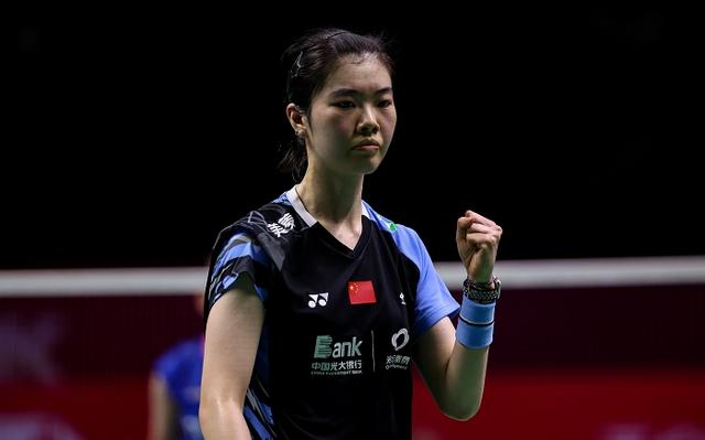 荷兰羽毛球选手逆风翻盘，成功晋级四强