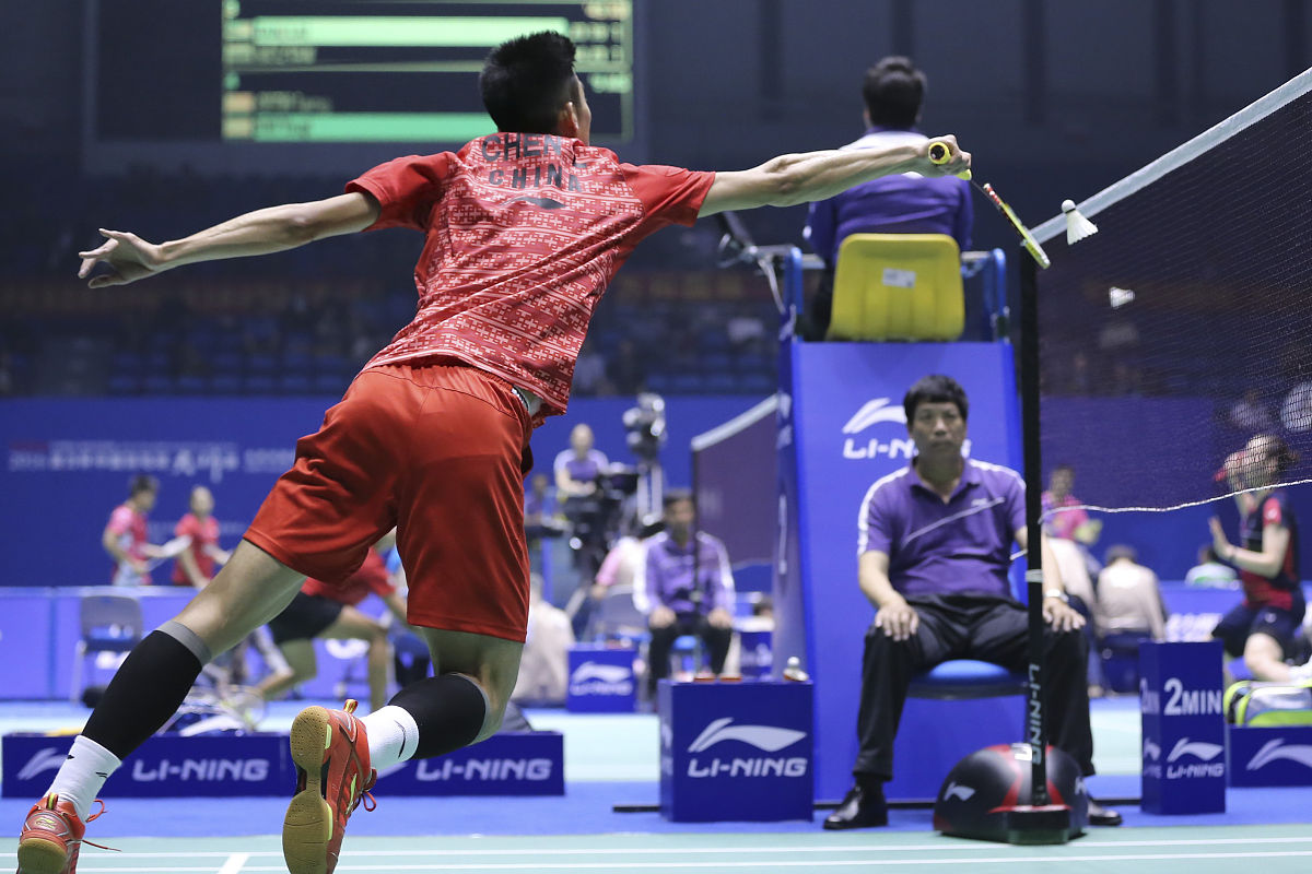 荷兰羽毛球选手逆风翻盘，成功晋级四强