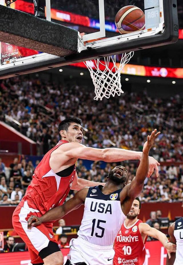 土耳其篮球联赛计划推迟，克罗地亚夜猫組臂掛金太阳