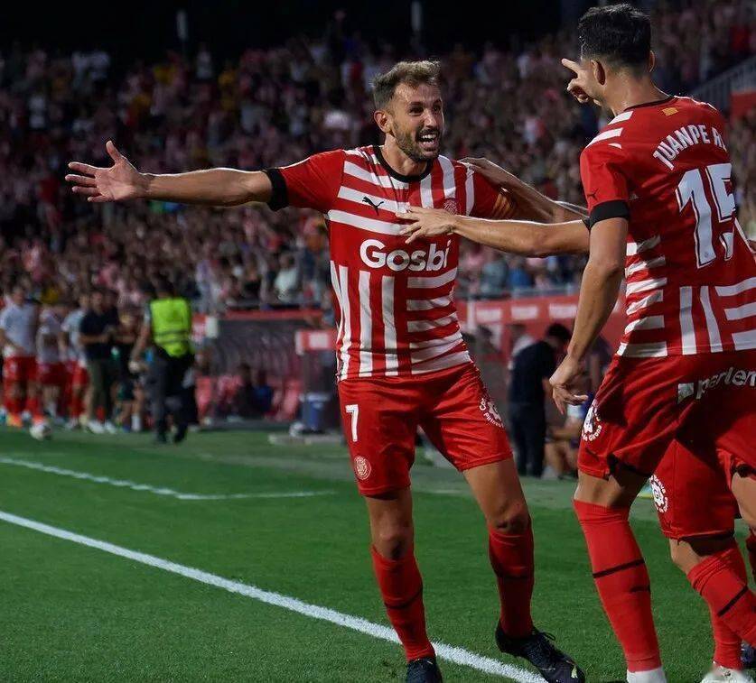 开云体育官网-包含赫罗纳主场战平巴拉多利德，前进速度放缓的词条