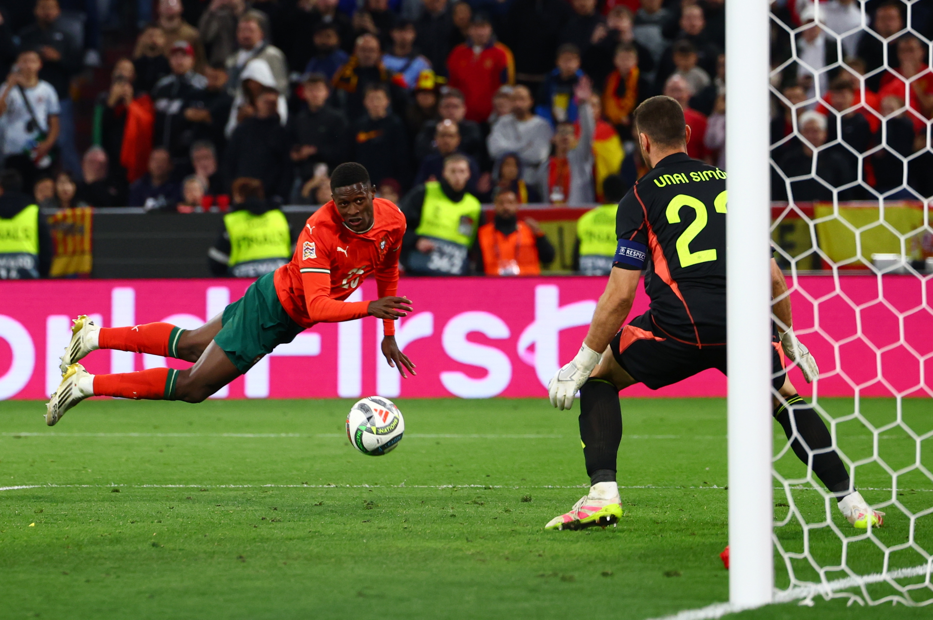 开云体育在线-捍卫荣誉，欧洲球队备战信心十足