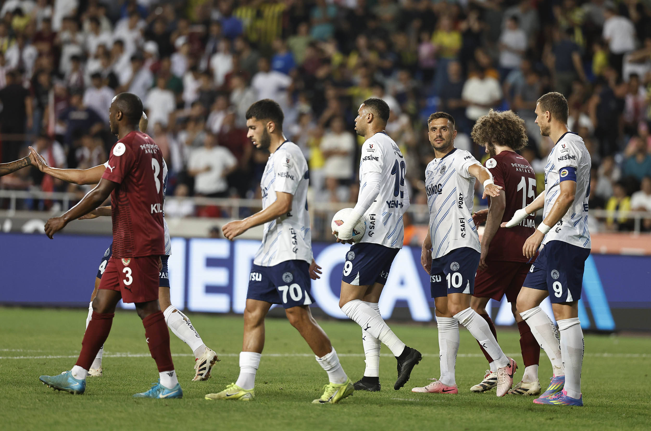 开云体育app-葡萄牙对阵挪威，全队备战志在夺取三分