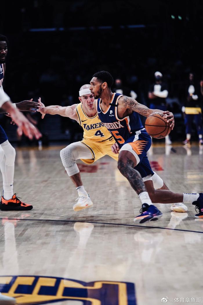 太阳队外援膝盖受伤,下场比赛恐告缺席的简单介绍 太阳队外援膝盖受伤,下场比赛恐告缺席的简单介绍