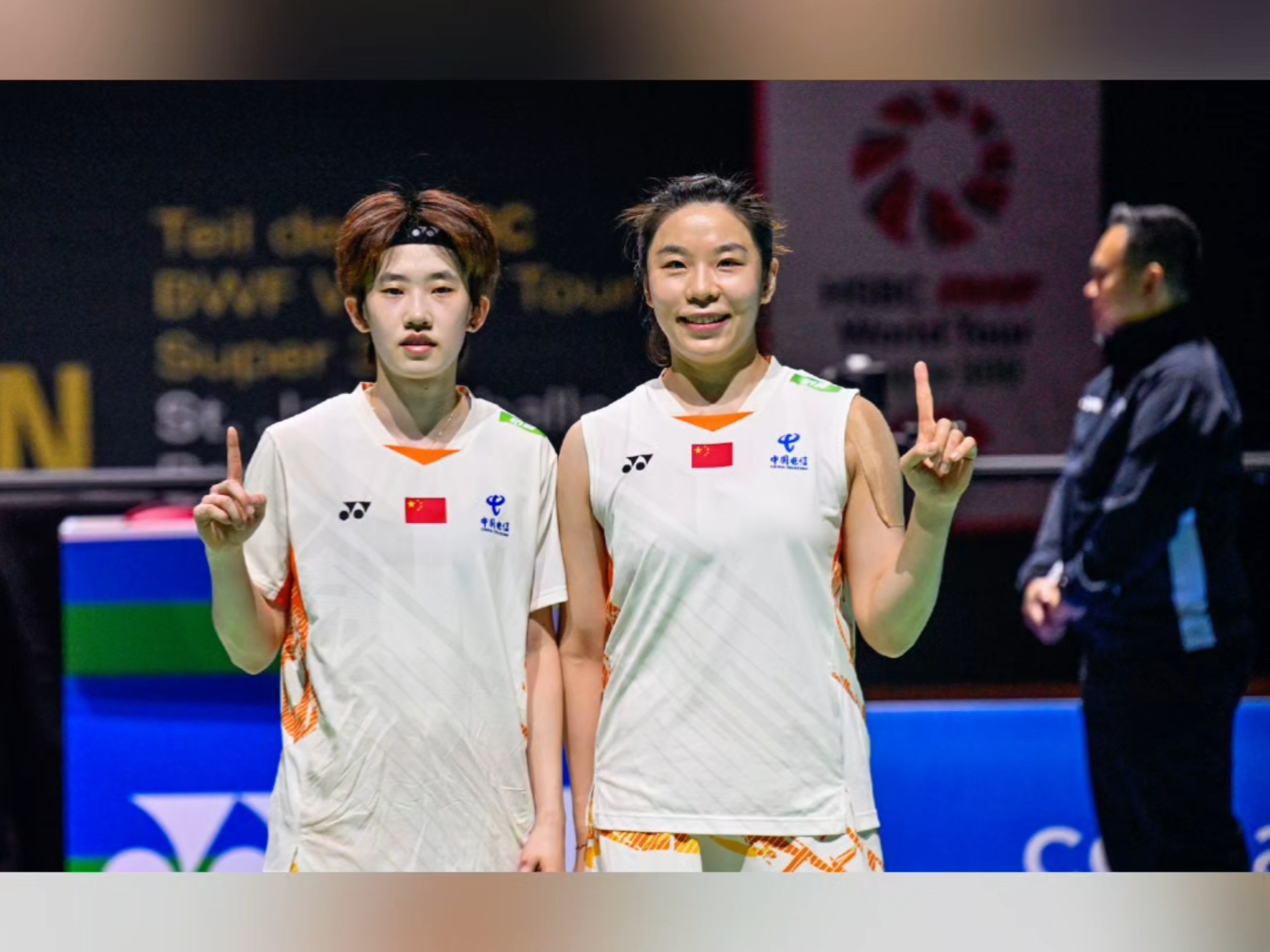 亚运会羽毛球混双赛中国选手包揽冠亚军