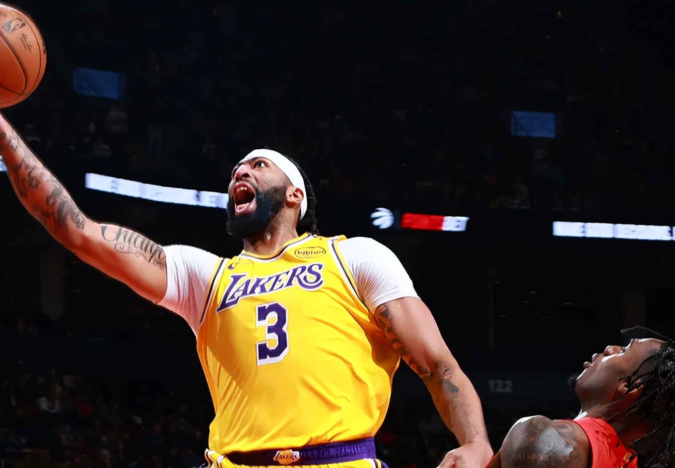 猛龙遭遇滑铁卢，湖人逆袭晋级