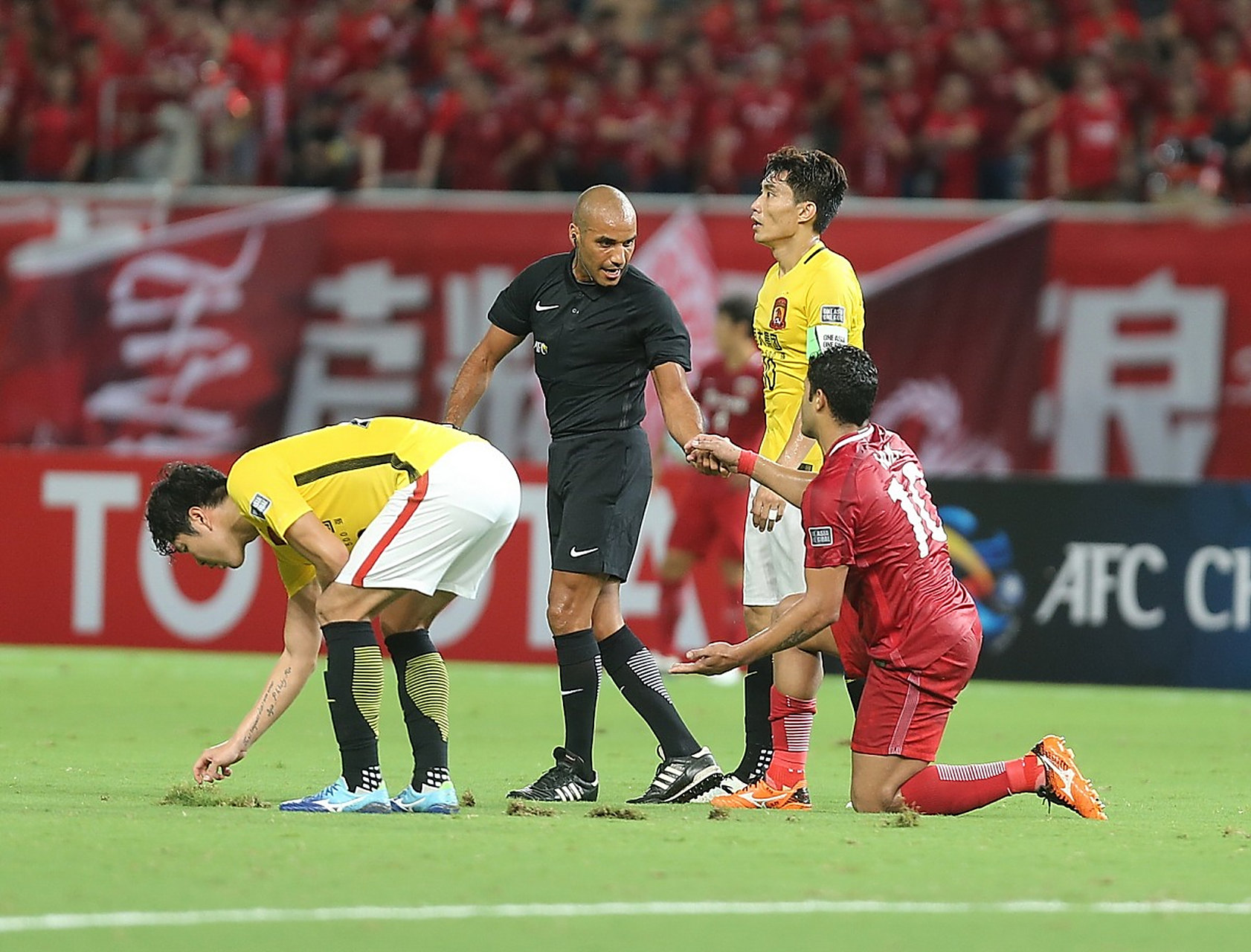 开云官网-上港击败广州恒大，晋级亚冠八强