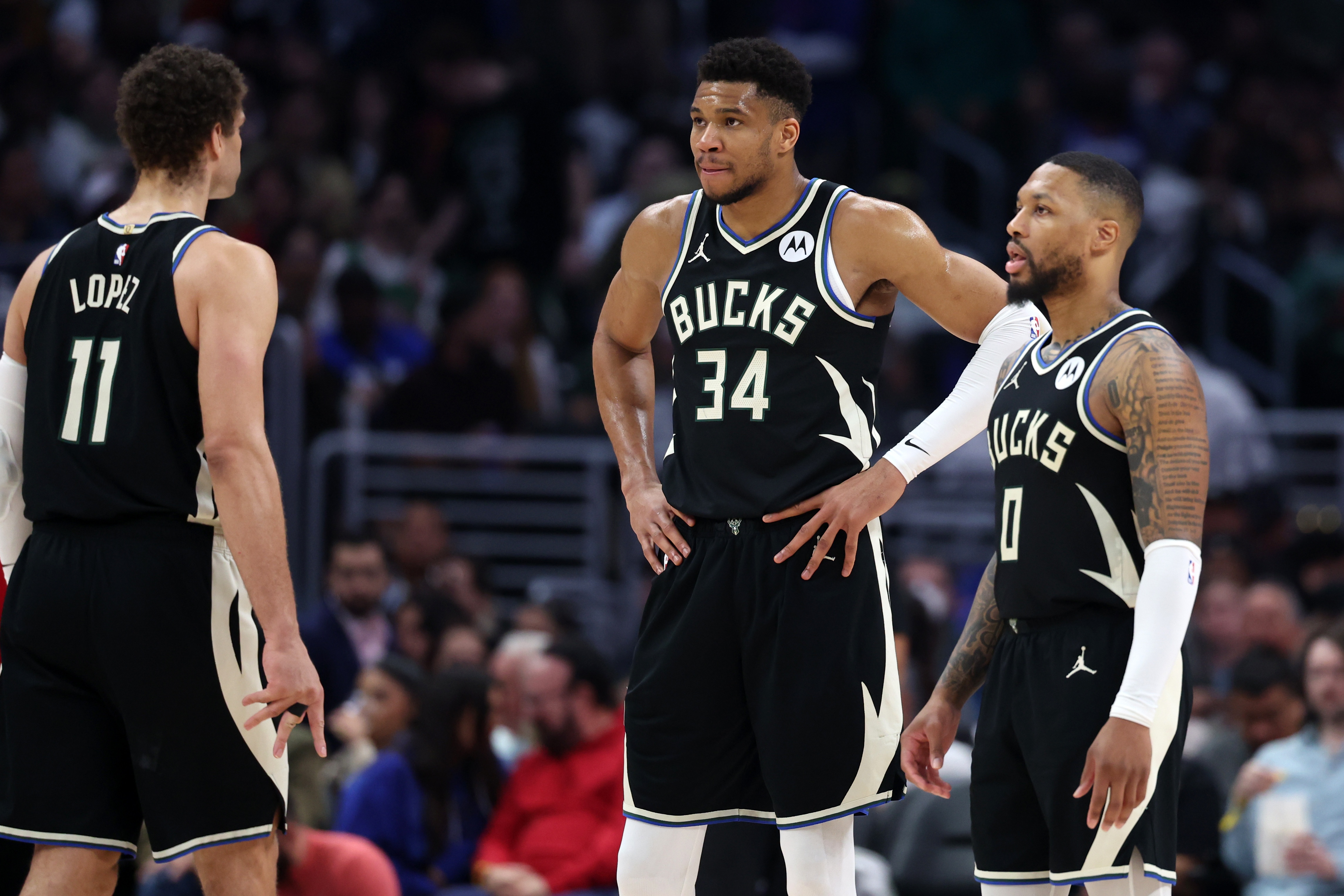 开云体育下载-包含雄鹿战胜活塞，字母哥全面发威的词条